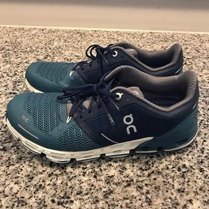 BRAND NEW! On running shoes-cloudflyers